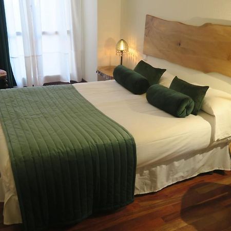 Apartamentos Palacio Azcarate Travesia Calvario เอซกาไรย์ ภายนอก รูปภาพ
