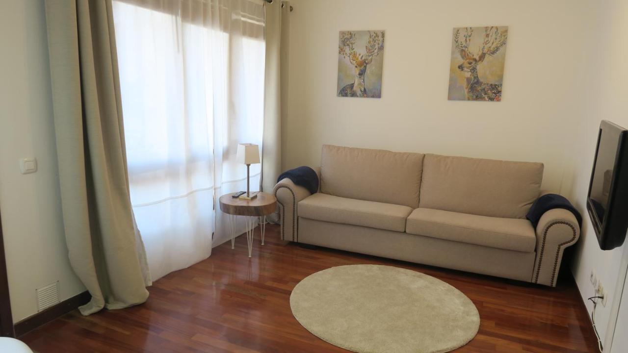 Apartamentos Palacio Azcarate Travesia Calvario เอซกาไรย์ ภายนอก รูปภาพ