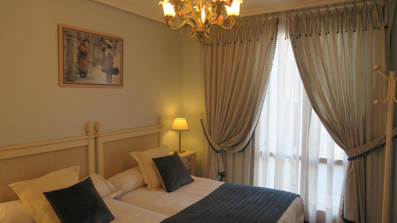 Apartamentos Palacio Azcarate Travesia Calvario เอซกาไรย์ ภายนอก รูปภาพ